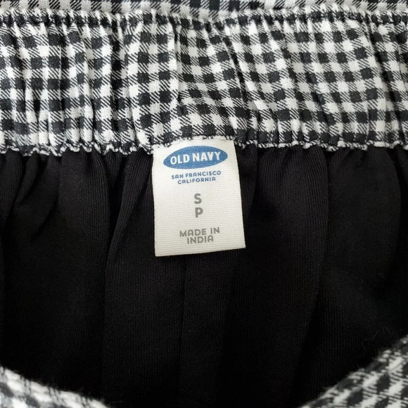 2/$25 Old Navy Mini Skirt  Pleated Small Blk White Check - Picture 3 of 10